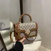 Estética Tendência de Nicho Alta Qualidade Outono 2026 Nova Moda Vintage Elegante Bolsa de Mão Bolsa de Ombro Transversal Transfronteiriça