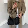 Bolso de mujer de gran capacidad, nuevo bolso de axila vintage exquisito de otoño 2026, bolso de hombro y bandolera de alta gama para el trabajo