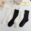 Meias atacado de fábrica estilo coreano meias de algodão meia-panturrilha outono e inverno japonês meias de tricô listradas meia-panturrilha femininas confortáveis respiráveis
