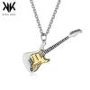 Ins personalidad nicho guitarra collar de acero de titanio marea viento frío usar colgante de acero inoxidable colgante punto al por mayor