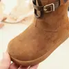 Botas de Neve Baixas Estilo Coreano para Meninas Botas Curtas Novo Estilo Inverno 2025 Botas Quentes de Algodão com Forro de Lã Botas de Neve Peludas de Uso Duplo