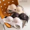 Sujetador strapless de encaje puro estilo francés antideslizante para mujeres con poco busto, top tipo tubo push-up de grosor medio, conjunto de sujetador sexy de doble uso
