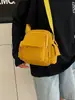 Mochila pequeña casual transfronteriza 2025 nueva popular ligera bolsa para teléfono móvil nailon hombro bandolera comercio exterior