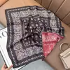 Lenço Quadrado de Algodão e Linho com Toque de Seda, Padrão Espinha de Peixe Dupla Face, Estilo Retrô 65, para Mulheres, Estampado, Lenço de Pescoço para Viagem e Praia, Proteção Solar