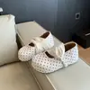 Sapatilhas Mary Jane de bolinhas, estilo francês, com aumento de altura, sapatos femininos, sapatos estilo Birkenstock, novos mocassins de outono e sapatos casuais