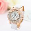 Reloj de cuentas explosivas al por mayor de fábrica con incrustaciones de diamantes de imitación reloj de moda para mujer esfera de bola reloj de cinturón de moda