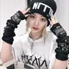 Moda Estilo Deserto Dopamina Preto Mangas Yabi Luvas Femininas Meio Dedo Fivela de Metal Punk Escuro Ins