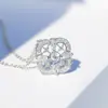 Platino Estilo Japonés y Coreano Lujo Ligero Super Brillante Diamante Trébol de Cuatro Hojas Colgante para Mujer Diamante Real Ojo de Caballo Cadena para Clavícula