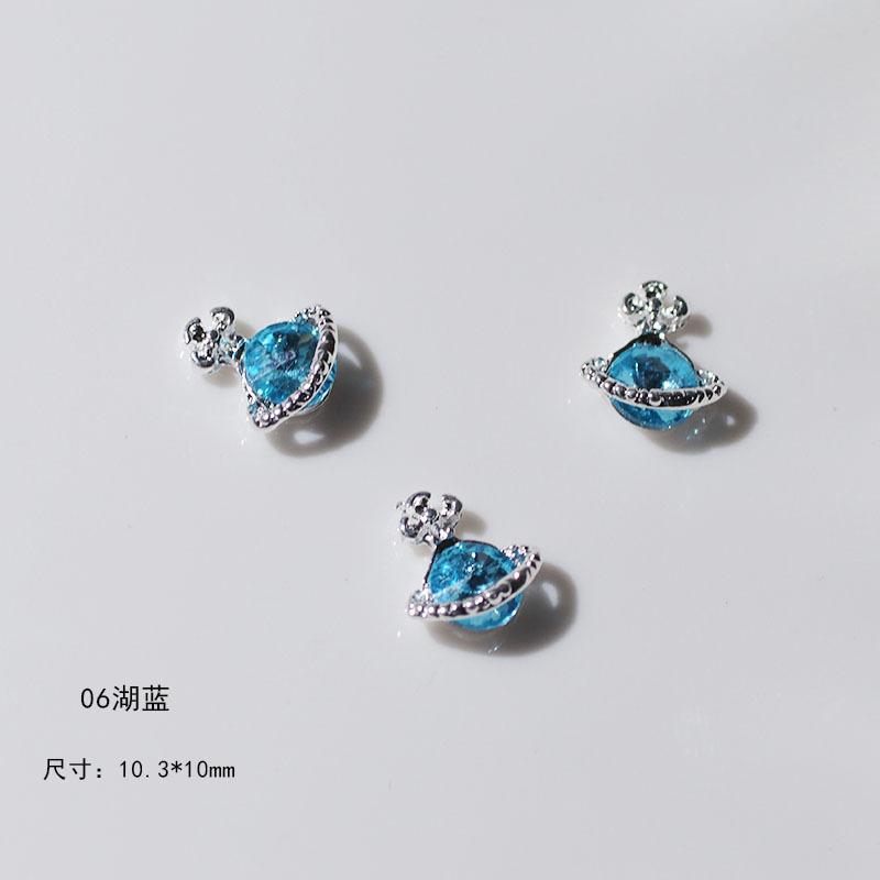 06湖蓝