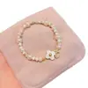 Joia de Mão Irregular de Pérola Shijia, Pulseira de Trevo de Quatro Folhas de Concha Branca Natural, Design Único, Pequenos Acessórios Exquisitos para Mulheres