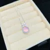 Pingente de Calcedônia Princesa Fugitiva Incrustada Banhado a Prata, Mesmo Estilo do Xiaohongshu, Colar Leve de Luxo com Calcedônia de Gelo Claro para Clavícula