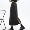 Falda de Mezclilla Negra con Abertura para Mujer Verano 2025 Diseño de Cintura Alta Estilo Coreano Pequeño Falda de Cadera Línea A