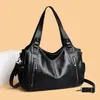Bolso de Hombro para Mujer Estilo Nuevo, Bolso de Mano Grande de Cuero Suave de Alta Calidad para Mujer, Bolso Tote con Remaches para Viajes Diarios