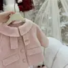 [Sombrero Gratis] ¡Estilo Pequeño Chanel! Nuevo Abrigo de Lana de Invierno para Niñas, Dulce Chaqueta de Lana de Longitud Media para Niños, Moderno