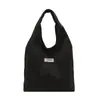 Bolso de hombro simple repujado estilo coreano, bolso tote casual versátil de nailon ligero, bolso de axila de moda para mujer estilo relajado