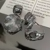 Pendientes Largos Colgantes Redondos Plisados Huecos de Aguja de Plata Moda Exagerada Europea y Americana Pendientes de Personalidad Pendientes Ligeros de Lujo de Gama Alta para Mujer