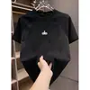 Nova Camiseta Bordada Masculina 2026 Verão Casual Tendência Legal Gola Redonda Secagem Rápida Esportiva Manga Curta