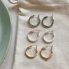 Aretes coreanos de nicho de diseño de alta gama, color oro café esmerilado, diseño de nicho de alta gama, aretes versátiles para mujer, nuevos