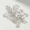 Peine para el Cabello de Flor de Aleación con Pedrería Transfronterizo, Peine para el Cabello de Novia de Alta Gama con Perlas Hecho a Mano, Accesorios de Boda para Estudio Fotográfico al por Mayor