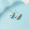 Pendientes de Moda y Minimalistas de Tendencia con Forma de Lágrima, Diseño de Gota de Lluvia, Efecto Adelgazante, Estilo Minimalista Europeo y Americano, Versátiles para Primavera y Verano, Venta al por Mayor de Alta Calidad