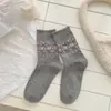 Meias Grossas Femininas de Outono e Inverno Coréia Dongdaemun Fio Colorido Cashmere Espessado Lã Quente Meia de Cano Médio Enrugada