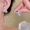 Pendientes de plata con forma de rama de flor con gotas de aceite de diamante y aguja, ligeros, de lujo, de alta gama, delicados, nuevos pendientes de verano 2025 para mujer.