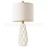 Lámpara de Mesa Cerámica Blanca Estampada Estilo Nórdico Pastoral Crema Lámpara Decorativa para Dormitorio Luz de Noche para Sala de Estar Escritorio Transfronteriza