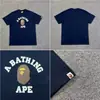 Camiseta unisex de manga curta da marca tendência BAPE, co-branded com design de camuflagem de cabeça de macaco, caimento solto de alta qualidade