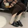 Pantuflas peludas de suela plana, medias pantuflas de punta cerrada, calzado de exterior para mujer, nuevo estilo otoño e invierno, mules sin talón, zapatos pequeños de cuero, pantuflas de algodón