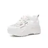 Zapatillas de papá tejidas huecas de comercio exterior transfronterizas para mujer, nuevo modelo de verano, transpirables, versátiles, de suela gruesa, que aumentan la altura