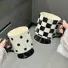 Caneca de Arte com Padrão Retrô Cor Preto e Branco Cerâmica de Alta Qualidade Levemente Luxuosa Taça de Escritório Caneca de Café Venda por Atacado