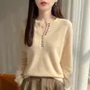 Venta al por mayor transfronteriza de nuevos suéteres de punto de cuello en V para otoño e invierno, suéteres de punto de manga larga para mujer talla grande con botones, camisetas básicas de color liso