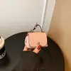 Bolso de mano mini sencillo de modelo nuevo 2026 transfronterizo para mujer, disponible en múltiples colores, bolso de hombro portátil, bolso cruzado versátil