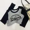 Camiseta de Manga Larga de Algodón Puro con Bloques de Color para Mujer, Nuevo Estilo Primavera y Otoño 2025, Top Corto de Estampado Único de Nicho de Moda