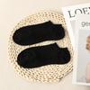 Yuyue calcetines simples delgados cómodos duraderos al por mayor color sólido transpirables calcetines de seda de morera elásticos calcetines tipo barco para hombre y mujer