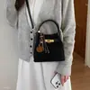 Bolso de cubo de gamuza simple retro para madre e hija de terciopelo, nueva colección 2026, diseño de lujo ligero, nueva colección de otoño, bolso de hombro para mujer