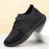 Zapatos de Hombre Estilo Nuevo Zapatos de Hombre Tejido Fly-Knit Transpirables y Cómodos Zapatos Deportivos Ligeros para Hombre Slip-On Zapatos para Correr de Moda Zapatos de Coco