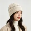 Gorro de cachemira, nuevo estilo vintage de otoño e invierno, gorro jacquard para proteger las orejas con bordes enrollados, unisex, gorro de lana tejido a prueba de frío y cálido