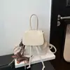 Mochila Versátil Retro Transfronteriza para Mujer 2026 Nueva Mochila Versátil para el Trabajo Exquisito Estilo Coreano Mochila Escolar Pequeña