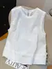 Chal sin mangas de encaje bordado patchwork amarillo para mujer, nuevo estilo verano 2026, cuello redondo, top tipo camisa elegante y favorecedor