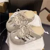 Zapatos de Entrenamiento Alemanes de Suela Gruesa de Nicho para Mujer, Nuevos Zapatos Deportivos Casuales de Punta Redonda Primavera/Verano 2026, Zuecos Versátiles de Bloques de Color