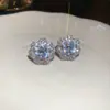 Pendientes Largos de Mariposa Redondos de Circonita Aguja de Plata Lujo Ligero Pendientes de Gama Alta Dulces Exquisitos Versátiles Pendientes para el Día a Día para Mujer