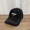 Gorra de béisbol informal de estilo coreano con visera suave y bordado de letras, nueva para principios de otoño, versátil para mujer, con protección solar y visera de pico