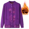 Roupas para mulheres de meia-idade e idosas casaco suéter de inverno mãe tricô com forro de fleece roupas para idosos cardigã quente top