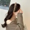 Faixa de Cabelo Plush Dentada Ondulada para Mulheres com Topo Alto da Cabeça, Faixa de Cabelo Peluda para Lavar o Rosto Outono e Inverno, Faixa de Cabelo de Alta Qualidade para Mulheres Usarem Diariamente