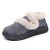 Sapatos de Tecido Novos Velhos de Pequim de Inverno Solado Macio Sapatos de Mãe Com Veludo Quente Casuais Femininos Sapatos de Algodão Casuais Espessados Com Veludo