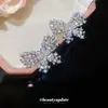 Brincos de Pérola Borboleta com Zircônia Estilo Minimalista Agulha de Prata, Exquisitos e Modernos, Brincos Únicos e Elegantes com um Toque de Luxo Leve e de Alta Qualidade