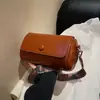 Bolso Pequeño Retro Bolso de Mujer Nicho 2024 Nuevo de Moda Primavera Versátil Bolso Cruzado de Hombro Ancho Bolso Cilíndrico Popular