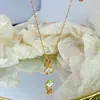 Collar de Flor de Trébol con Chapado Galvánico de Oro Real de 18 Quilates y Nácar, Cadena para Clavícula de Lujo Ligero y Nicho de Gama Alta, Exquisita Joyería para el Cuello para Mujeres