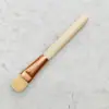 Pincel de Maquiagem, Pincel de Base em Formato de Língua, Pincel Plano que Não Absorve Pó, Pincel Especializado para Aplicar Base Líquida, Adequado para Uso Seco e Úmido
